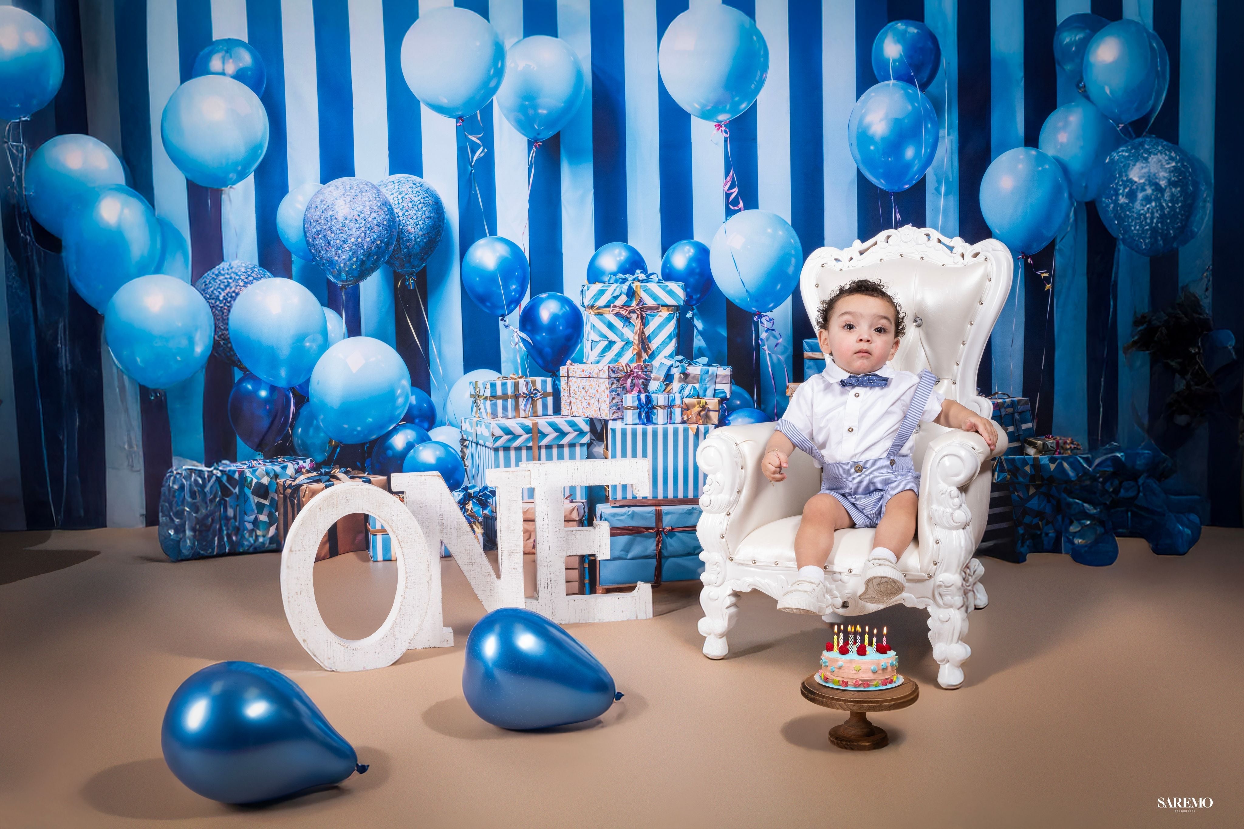 Kate Blue Balloon Gifts Cake Smash Backdrop Designed by Emetselch