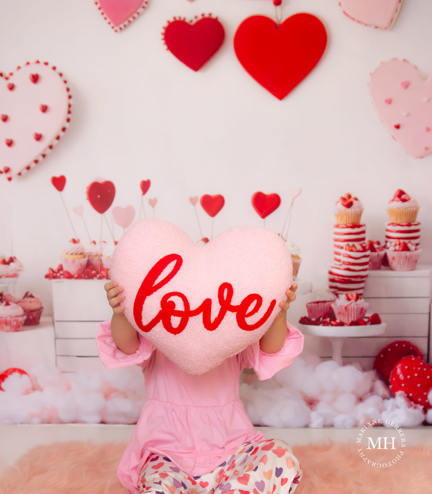 Kate Valentine Heart Cupcake Backdrop Designed by Emetselch