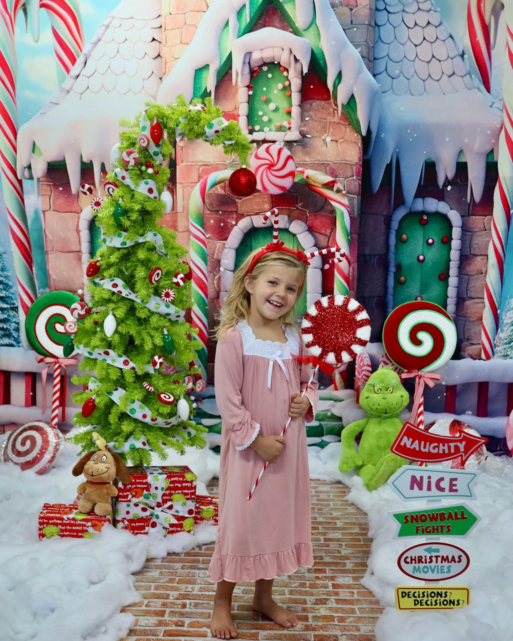 Kate Snow Candy Christmas House Backdrop Designed by Emetselch