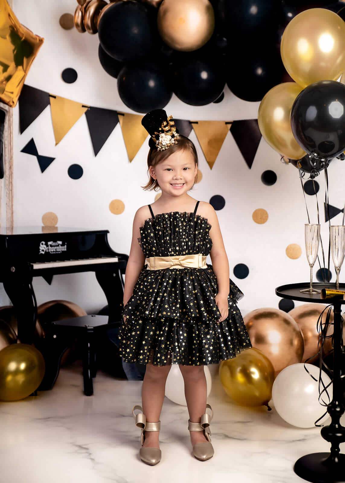 Kate Cake Smash Gold Black Balloons Backdrop Designed by Rose Abbas - Kate Backdrop AU