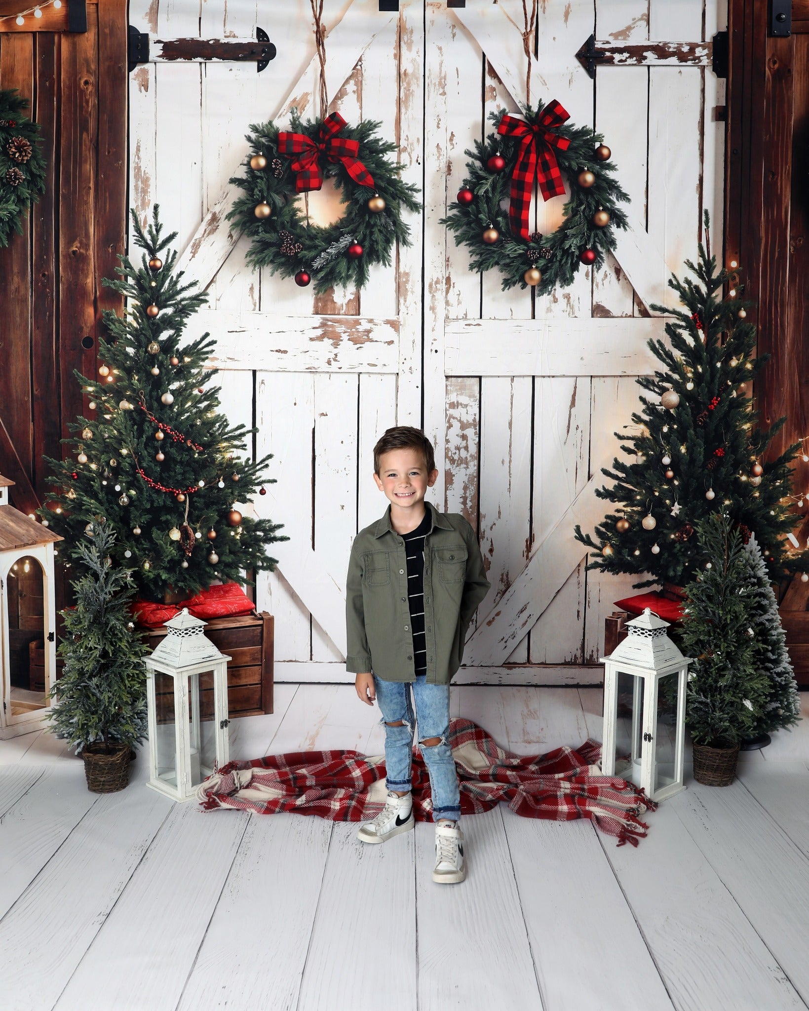 Kate Christmas Tree Retro Barn Door Backdrop Designed by Emetselch