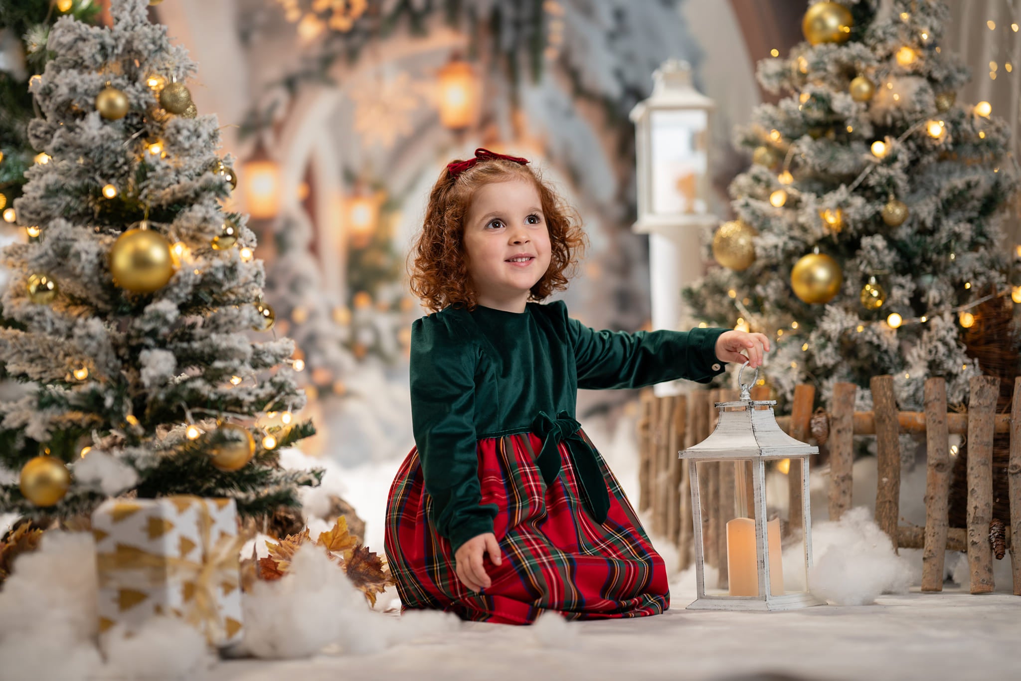 Kate Winter Retro White Flower Christmas Arch Hallway Backdrop+Winter White Snow Floor Backdrop