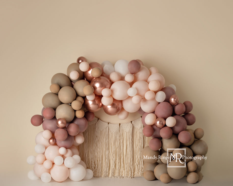 Kate Matte Balloon Arch Fleece Backdrop Macrame Designed by Mandy Ringe Photography