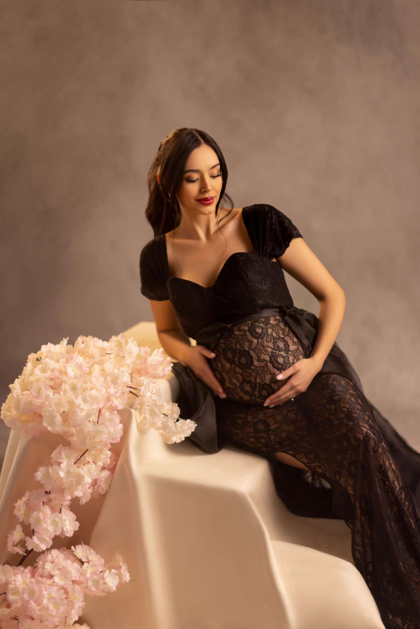 Kate Lace Short Sleeved Strapless Black Maternity Photoshoot Dress