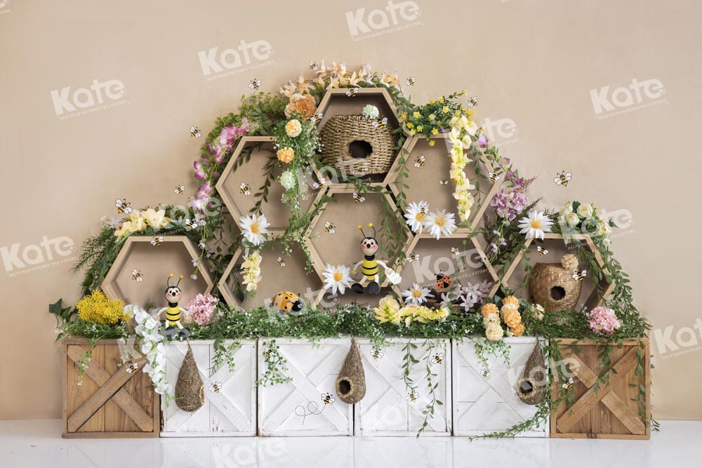 Kate Honeycomb Garden Backdrop Cake Smash Designed by Emetselch