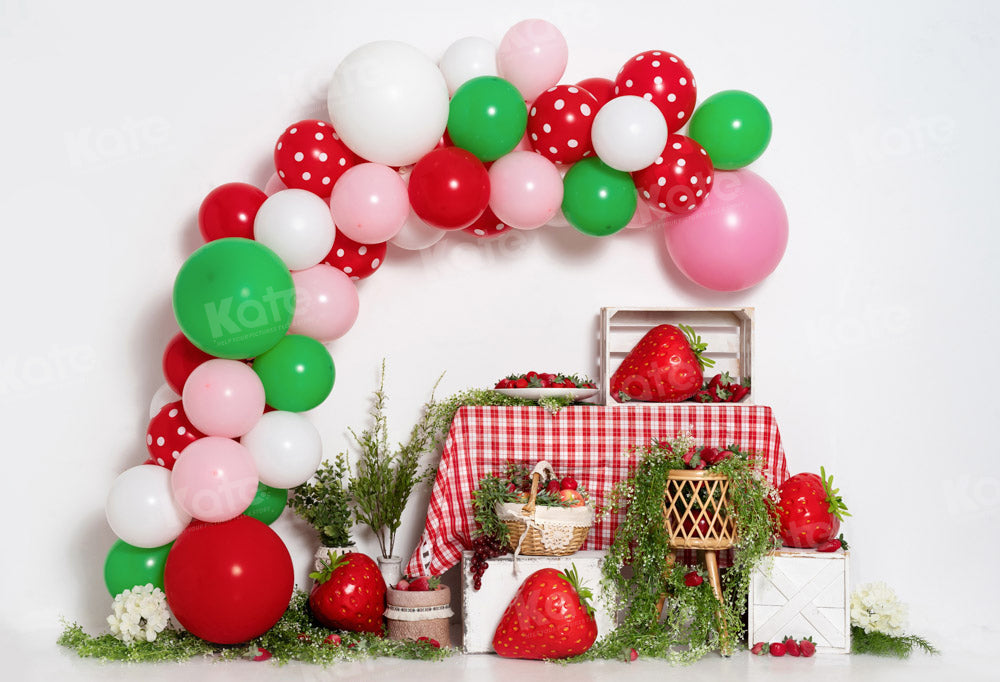 Kate Balloon Strawberry Backdrop Cake Smash Designed by Emetselch