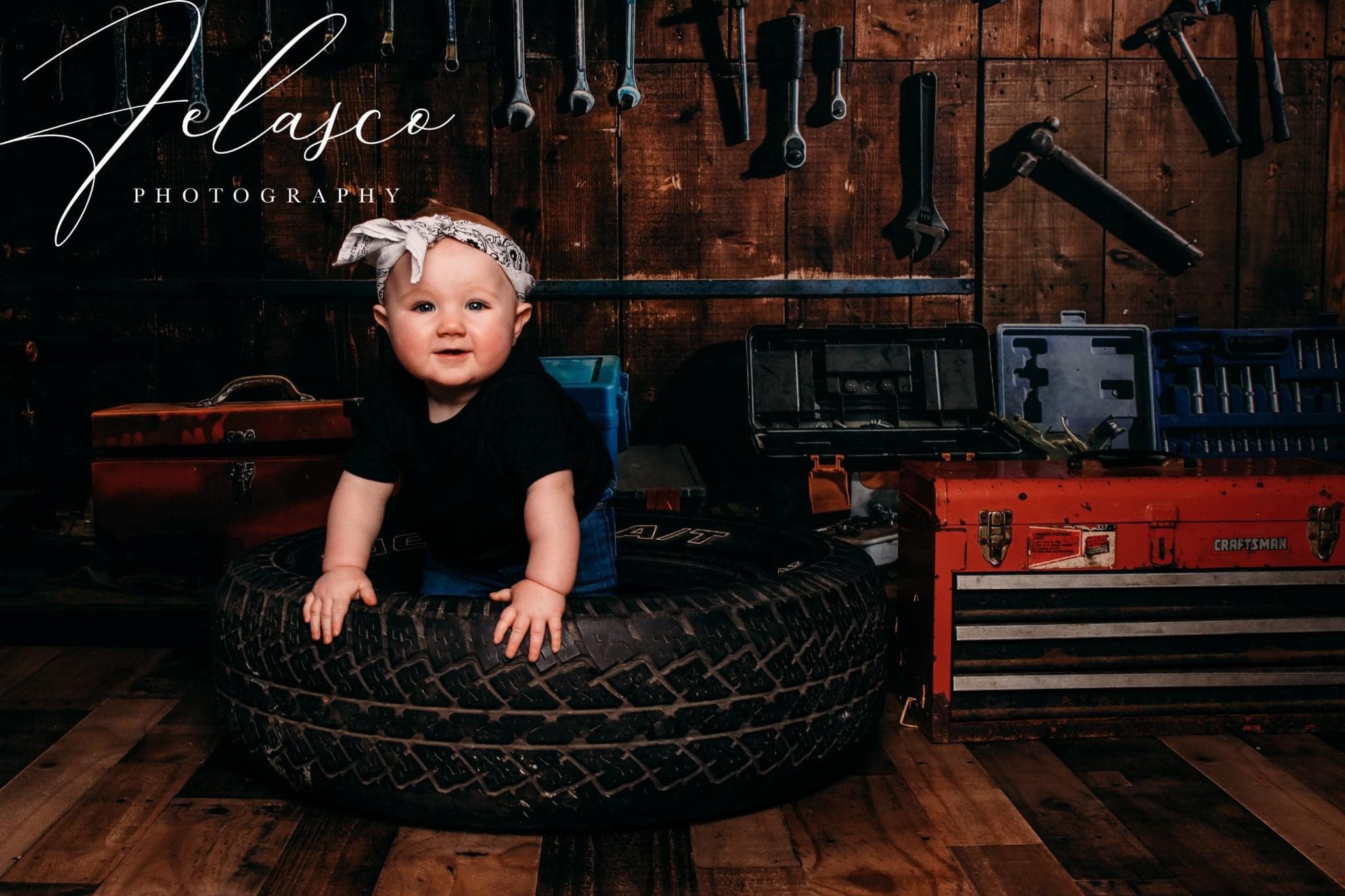 Kate Tool shelf against a table vintage garage Backdrop for boy/Father's Day - Kate Backdrop AU