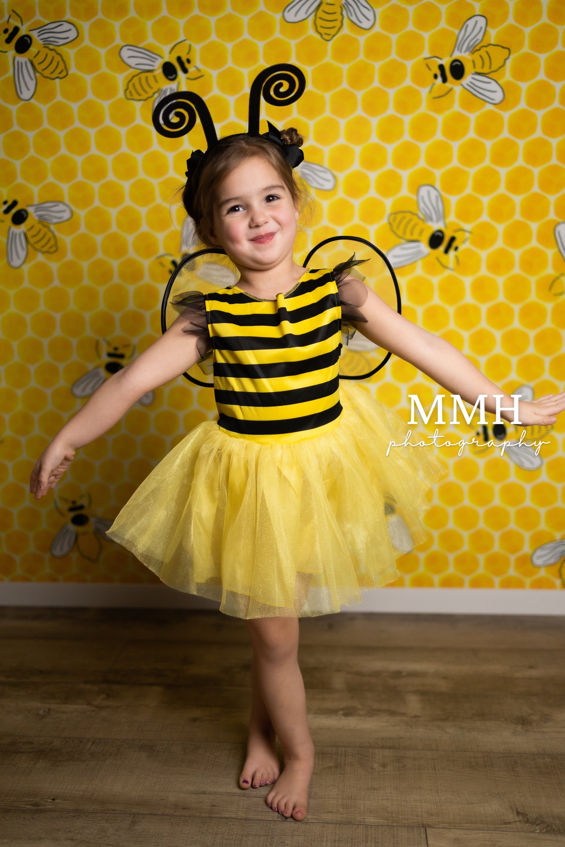 Kate Yellow Bee Pattern Backdrop Designed by Melissa McCraw-Hummer